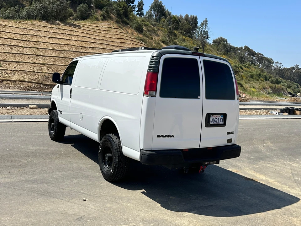 1998 GMC Savana - Image 17 of 31
