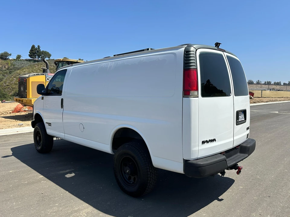 1998 GMC Savana - Image 16 of 31
