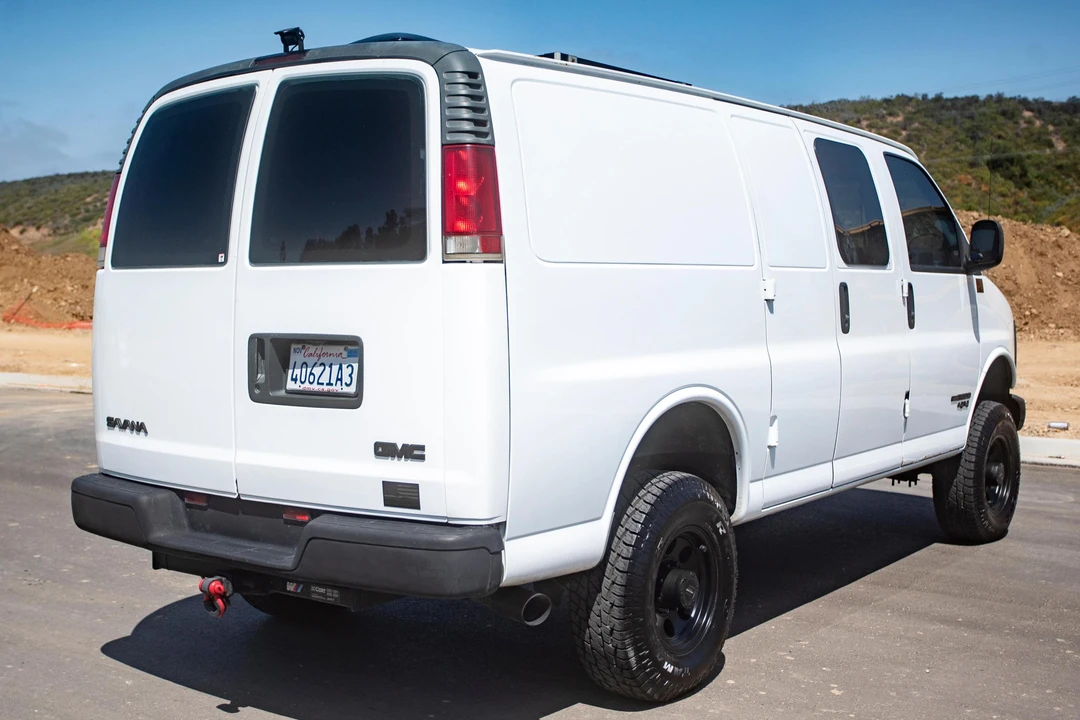 1998 GMC Savana - Image 4 of 31