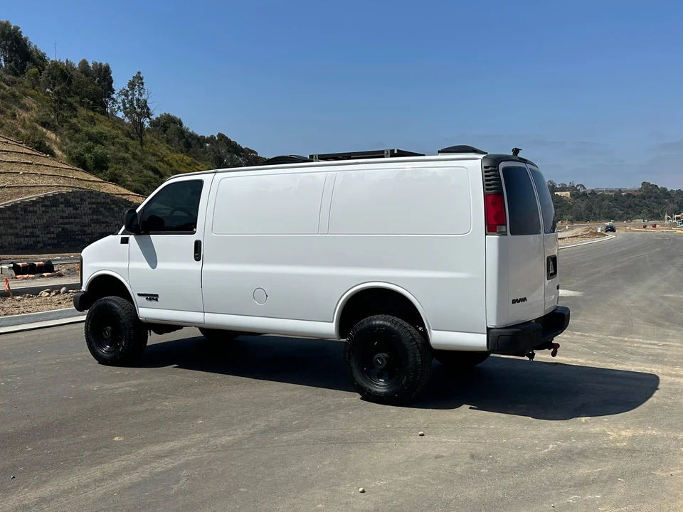 1998 GMC Savana - Image 15 of 31