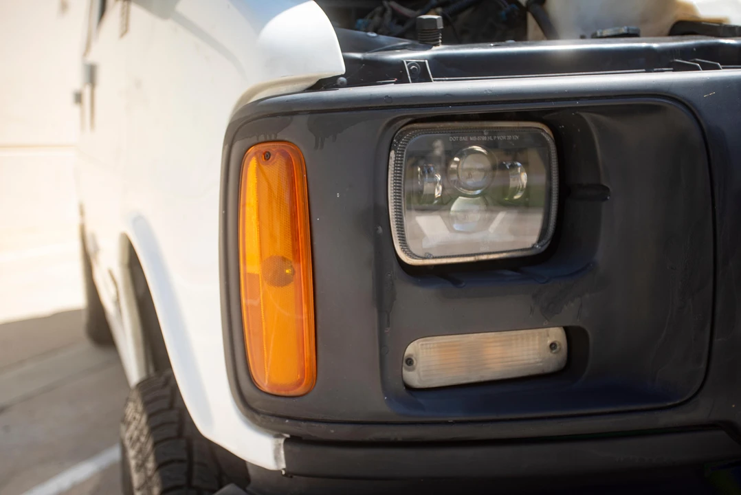 1998 GMC Savana - Image 26 of 31