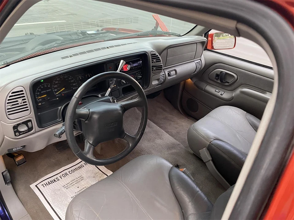 1998 GMC Sierra 1st Gen - Image 11 of 30