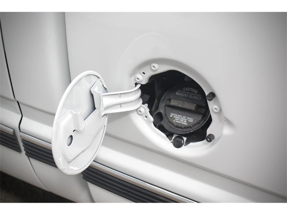 1998 GMC Sierra 1st Gen - Image 16 of 31