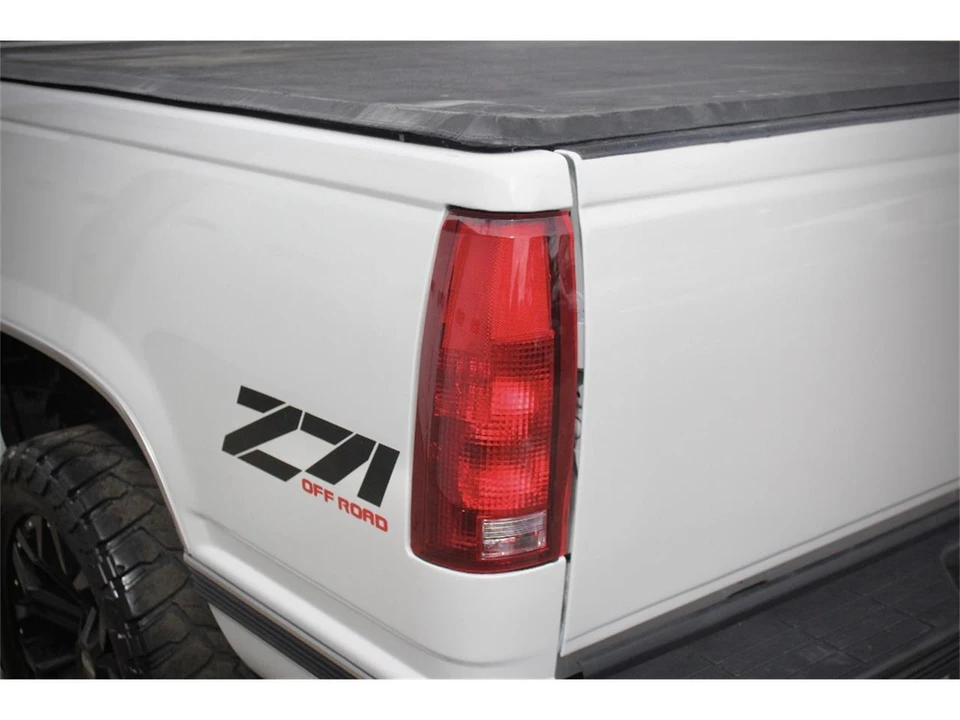 1998 GMC Sierra 1st Gen - Image 18 of 31