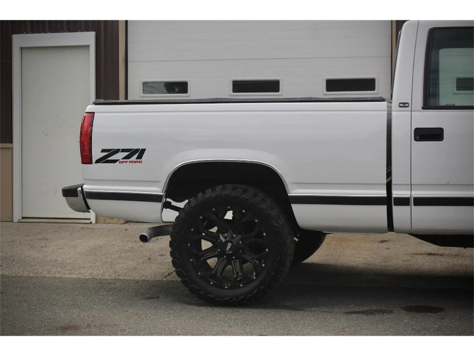1998 GMC Sierra 1st Gen - Image 9 of 31