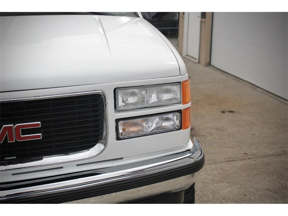 1998 GMC Sierra 1st Gen - Image 11 of 31