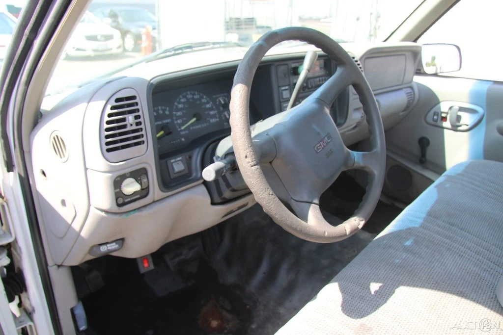1998 GMC Sierra 1st Gen - Image 15 of 21