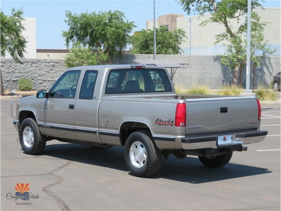 1998 GMC Sierra 1st Gen - Image 11 of 31