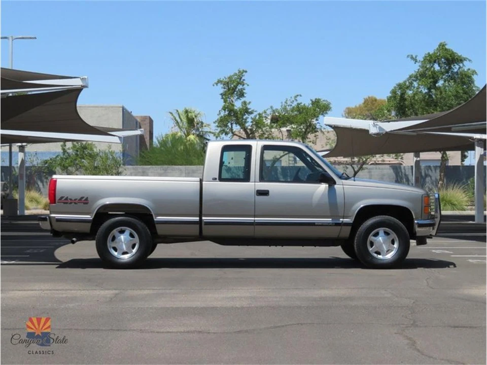 1998 GMC Sierra 1st Gen - Image 2 of 31