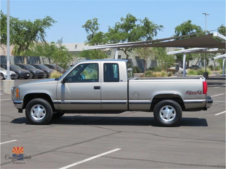1998 GMC Sierra 1st Gen - Image 9 of 31