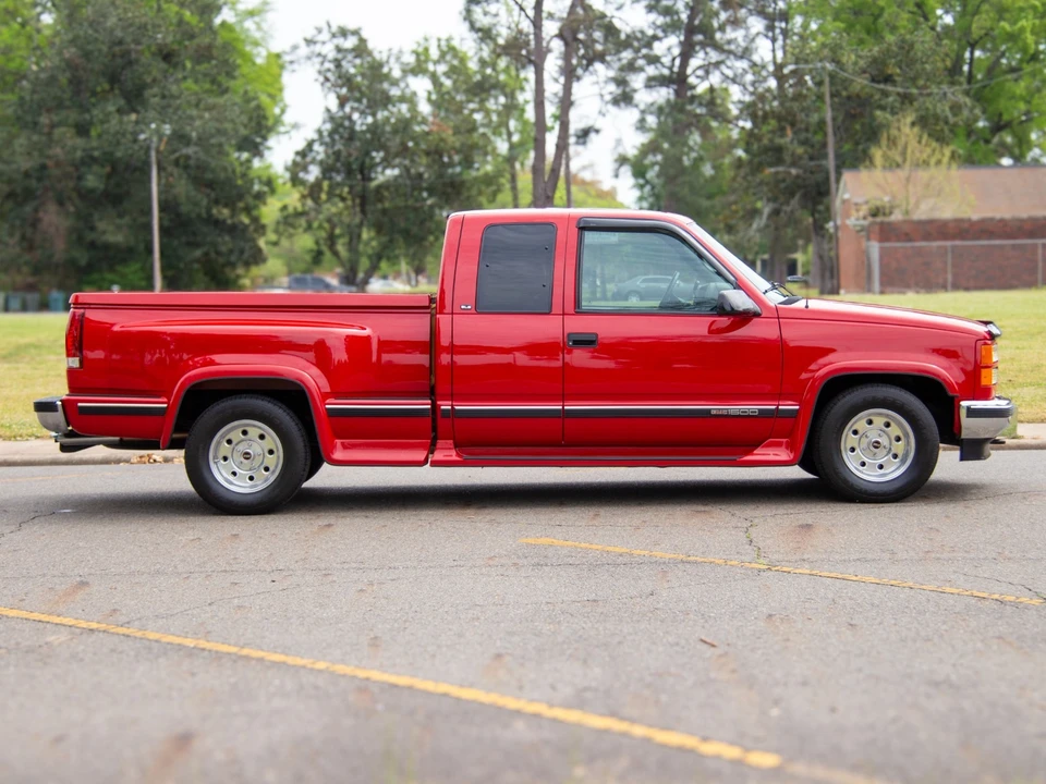 1998 GMC Sierra 1st Gen - Image 3 of 18