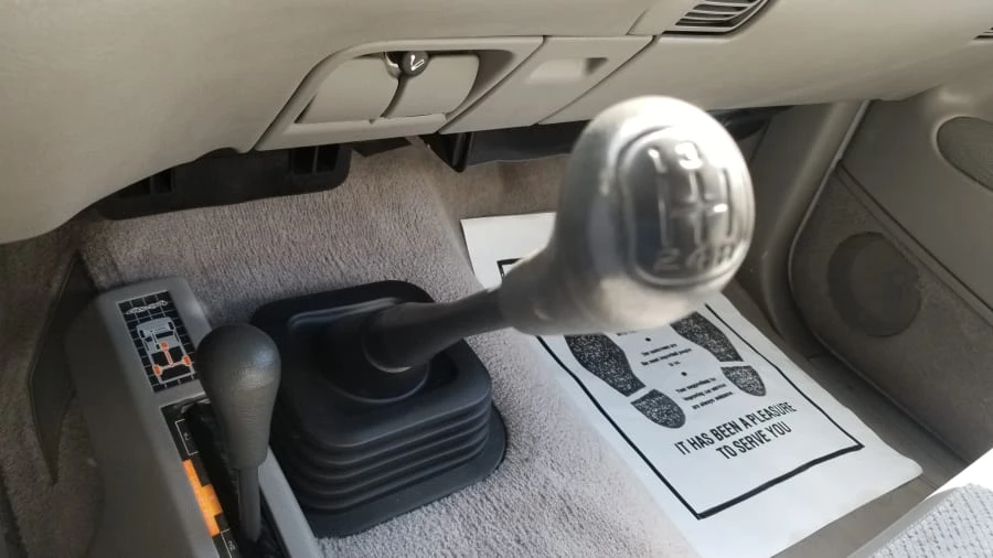 1998 GMC Sierra 1st Gen - Image 5 of 12