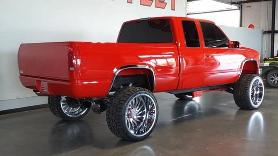 1998 GMC Sierra 1st Gen - Image 2 of 7