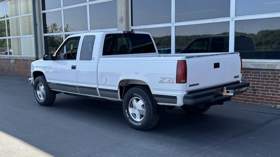 1998 GMC Sierra 1st Gen - Image 3 of 12