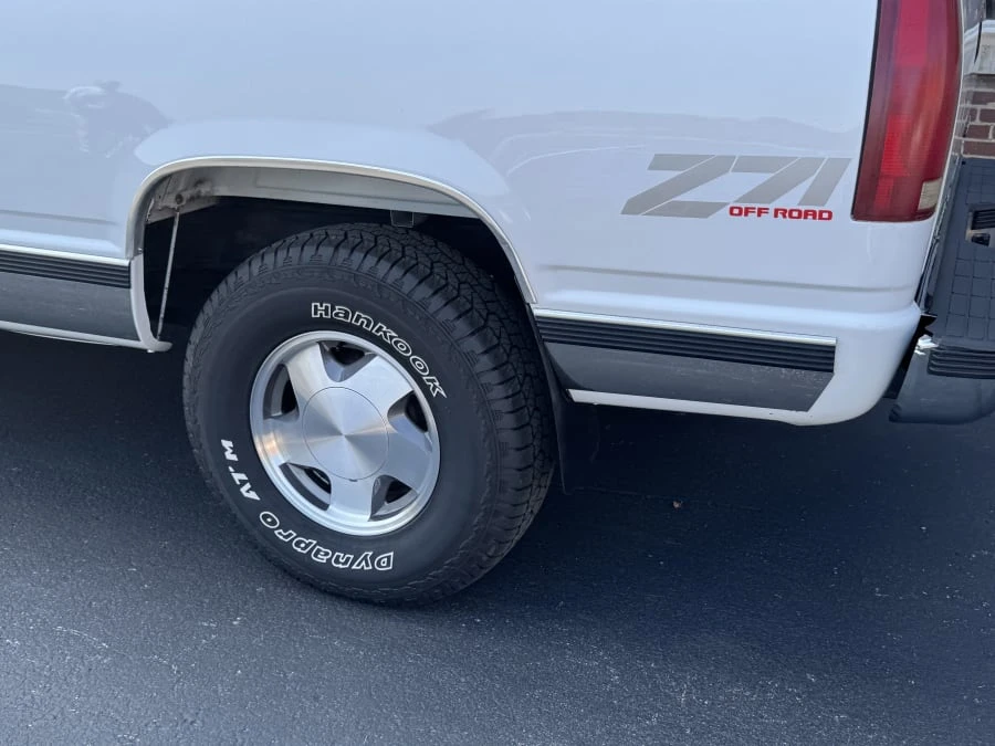 1998 GMC Sierra 1st Gen - Image 4 of 12