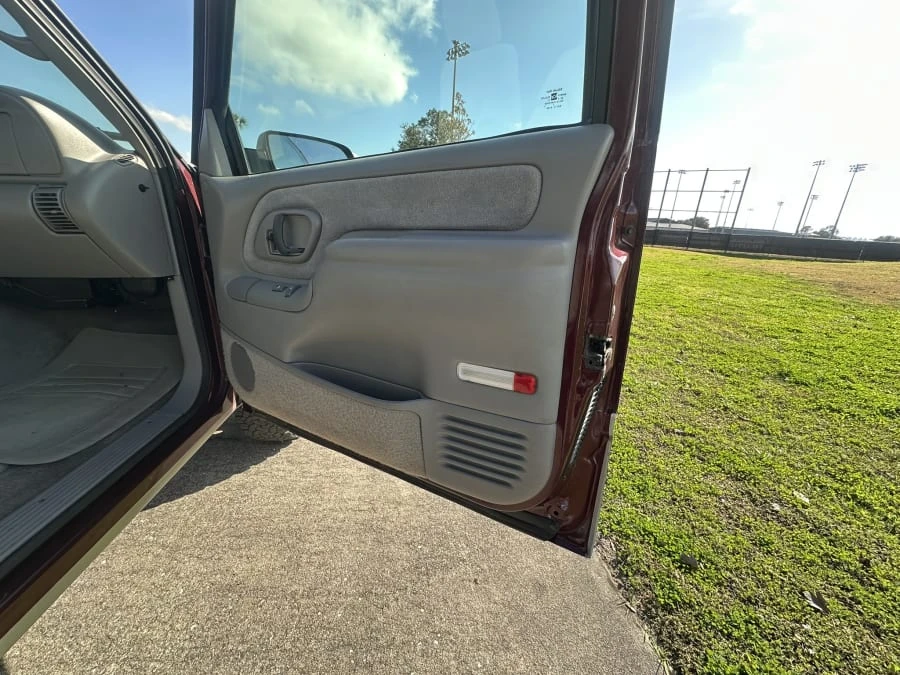1998 GMC Sierra 1st Gen - Image 16 of 22