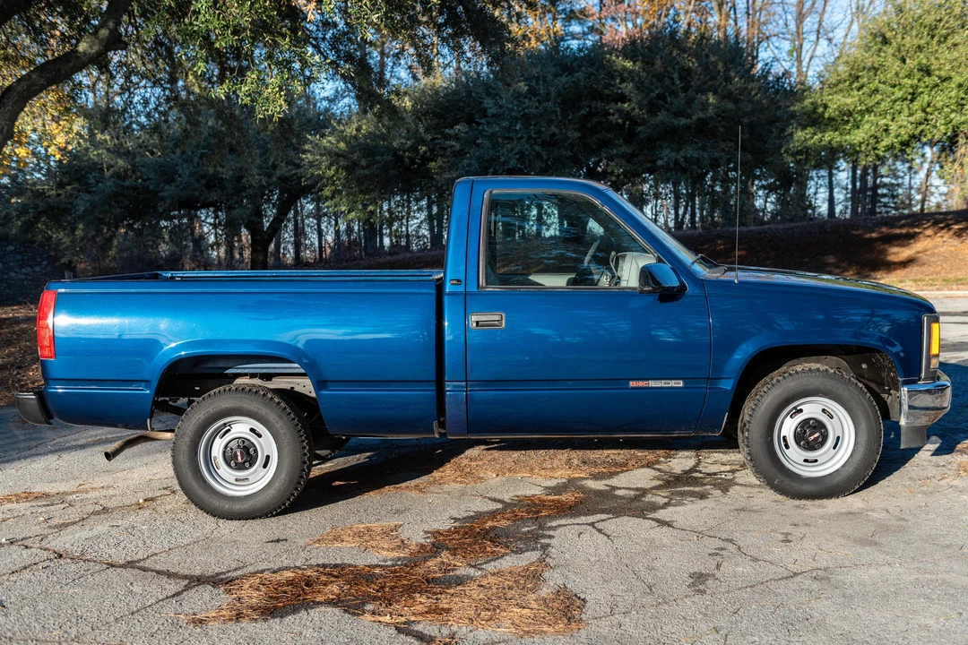 1998 GMC Sierra 1st Gen - Image 3 of 31