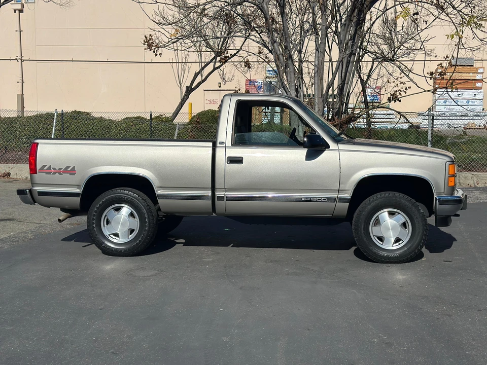 1998 GMC Sierra 1st Gen - Image 21 of 31