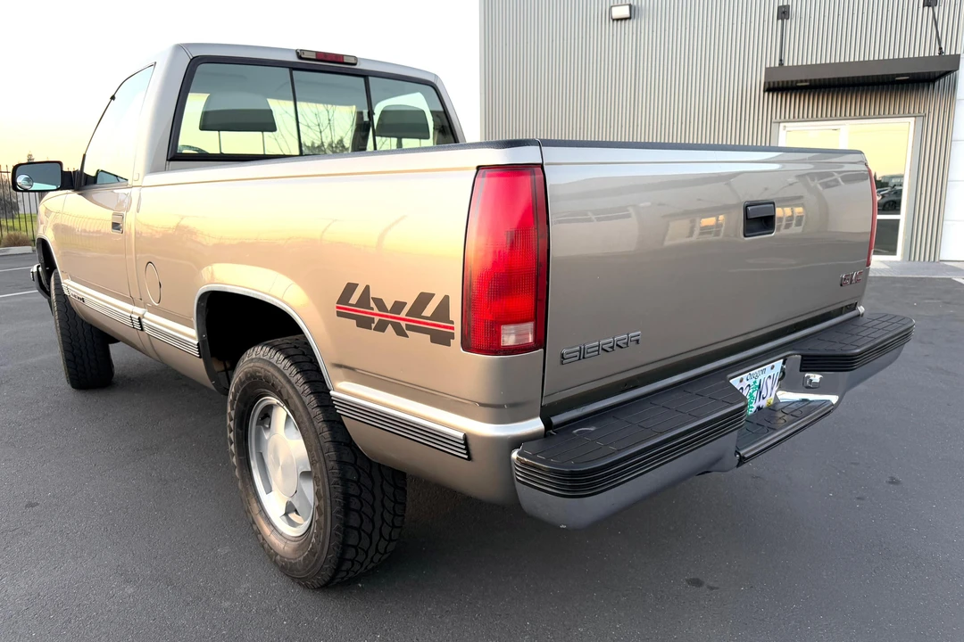 1998 GMC Sierra 1st Gen - Image 4 of 31