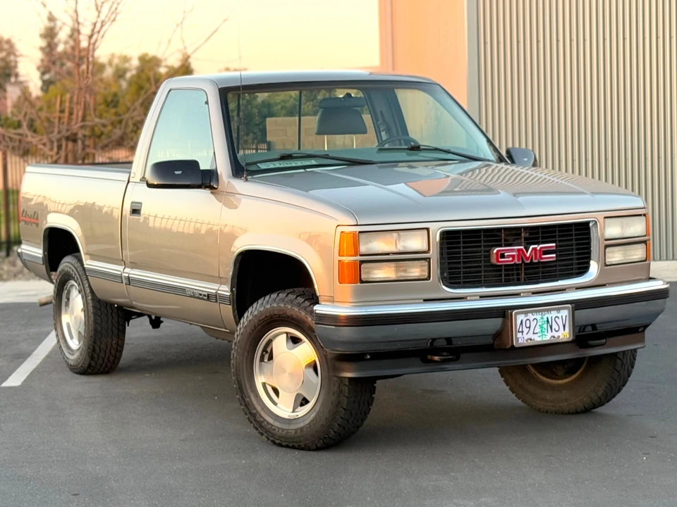 1998 GMC Sierra 1st Gen - Image 25 of 31