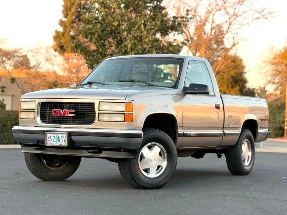 1998 GMC Sierra 1st Gen - Image 9 of 31