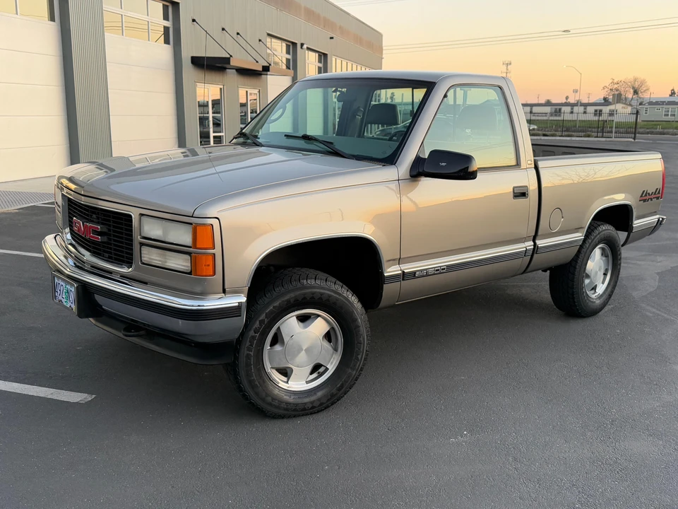1998 GMC Sierra 1st Gen - Image 16 of 31