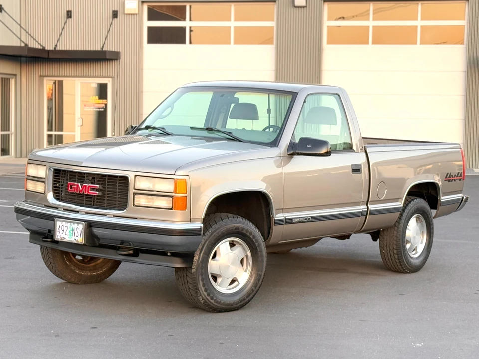 1998 GMC Sierra 1st Gen - Image 13 of 31