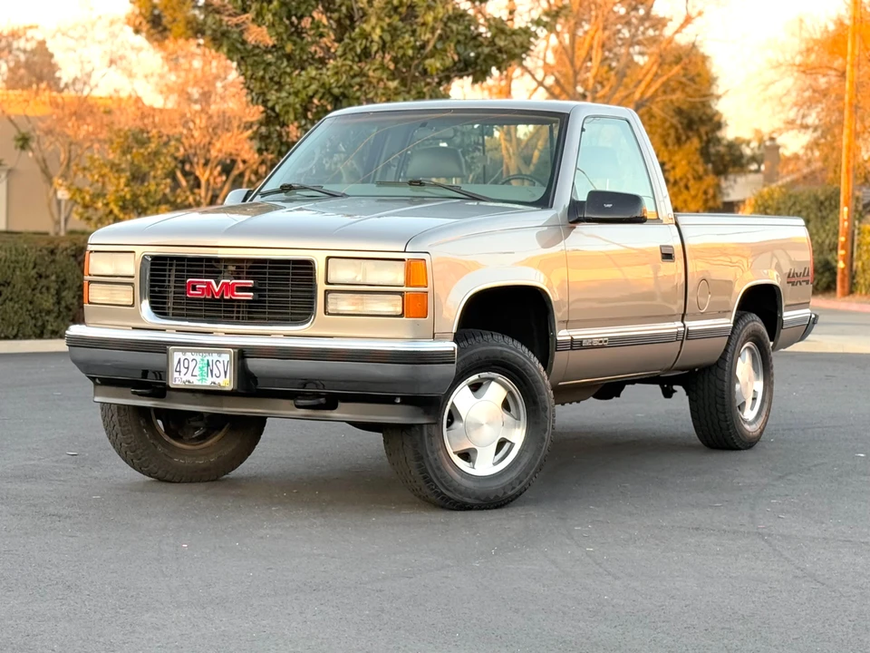 1998 GMC Sierra 1st Gen - Image 10 of 31