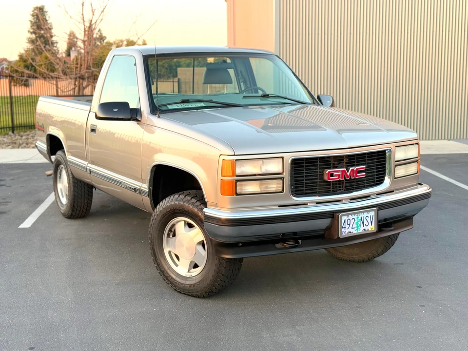 1998 GMC Sierra 1st Gen - Image 28 of 31