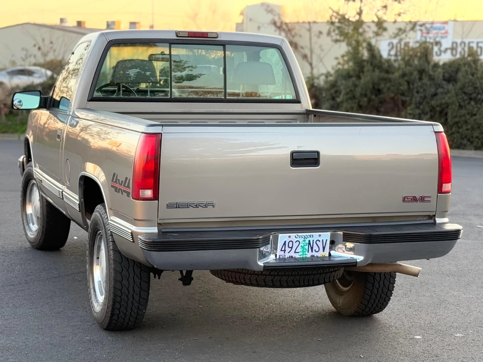 1998 GMC Sierra 1st Gen - Image 19 of 31
