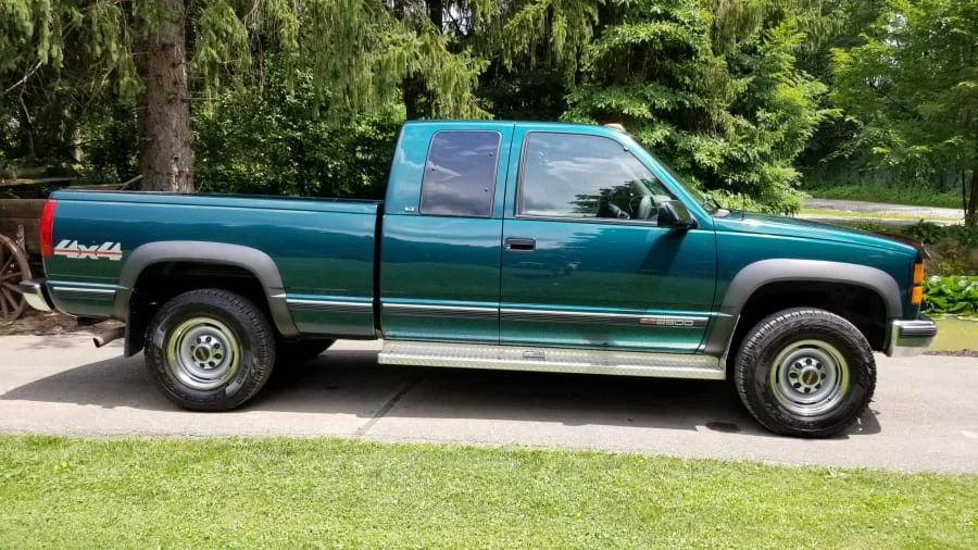 1998 GMC Sierra 1st Gen - Image 2 of 12