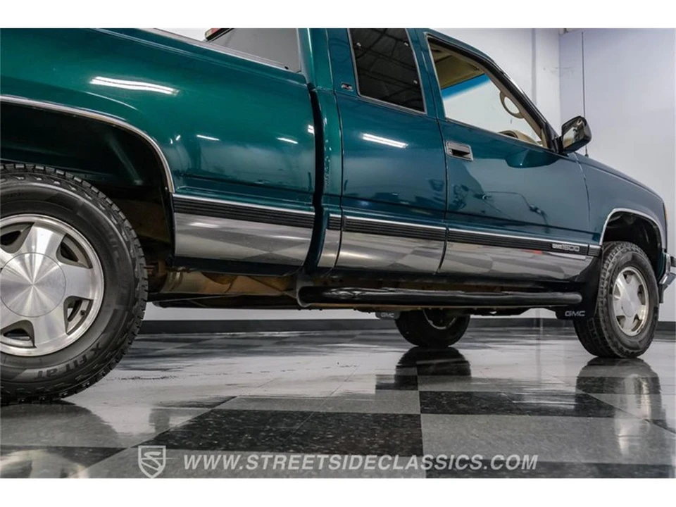 1998 GMC Sierra 1st Gen - Image 28 of 31