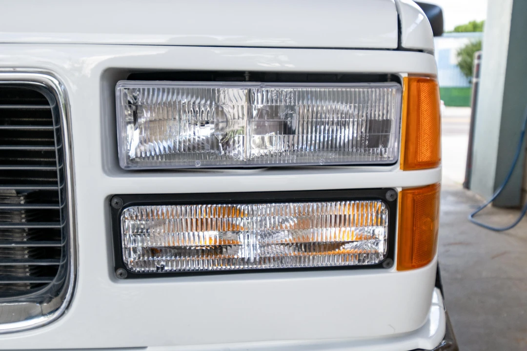 1998 GMC Sierra 1st Gen - Image 11 of 31