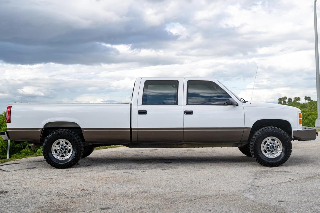 1998 GMC Sierra 1st Gen - Image 3 of 31