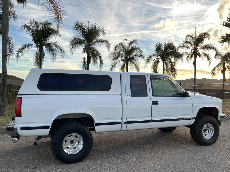 1998 GMC Sierra 1st Gen - Image 9 of 31