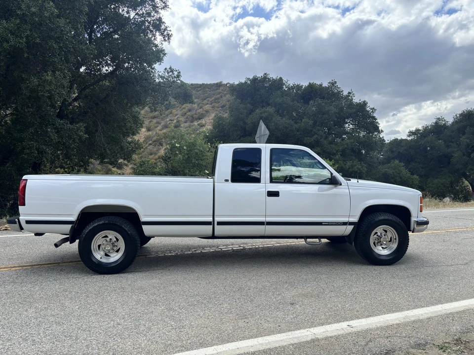 1998 GMC Sierra 1st Gen - Image 5 of 31