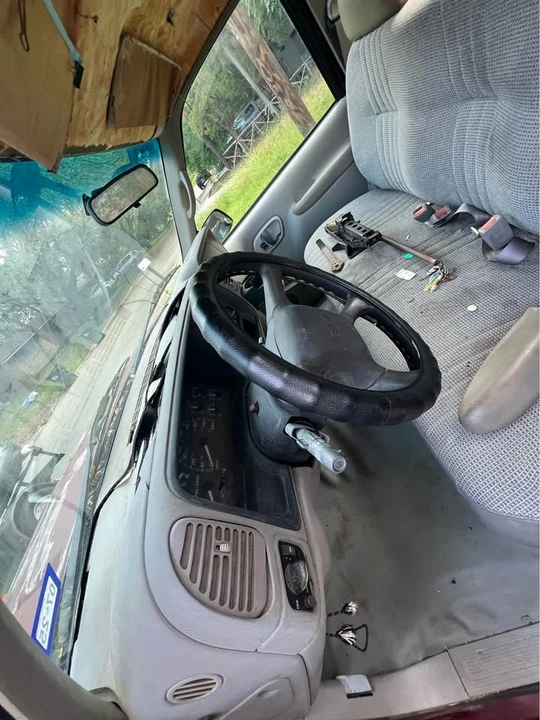 1998 GMC Sierra 1st Gen - Image 6 of 7