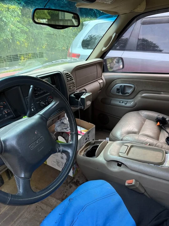 1998 GMC Sierra 1st Gen - Image 12 of 19