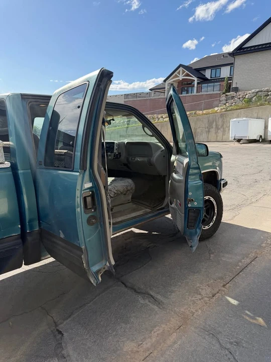 1998 GMC Sierra 1st Gen - Image 4 of 5