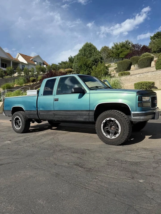 1998 GMC Sierra 1st Gen - Image 2 of 5