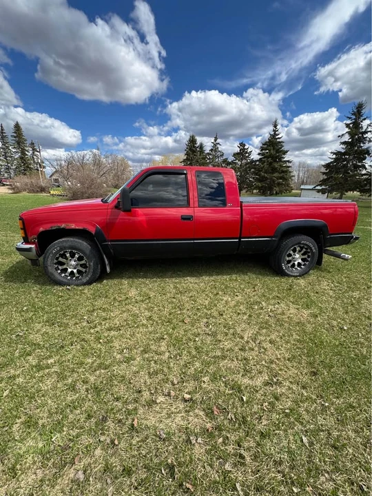 1998 GMC Sierra 1st Gen - Image 2 of 6