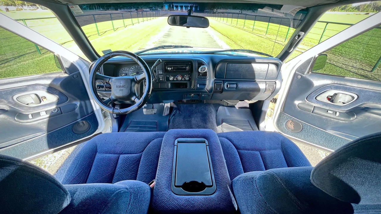 1998 GMC Sierra 1st Gen - Image 4 of 15