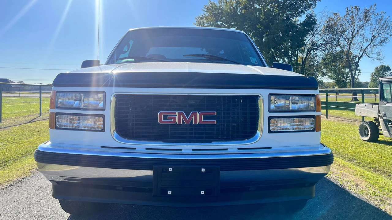 1998 GMC Sierra 1st Gen - Image 15 of 15