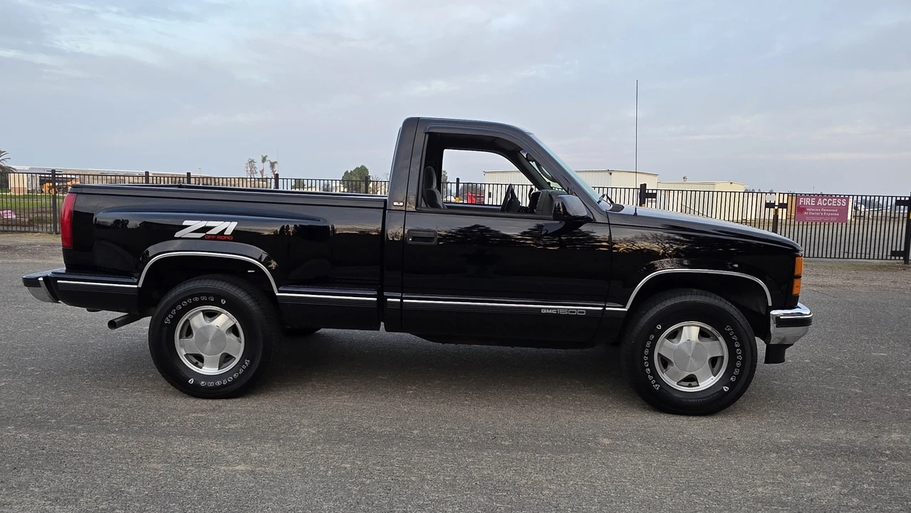 1998 GMC Sierra 1st Gen - Image 6 of 17