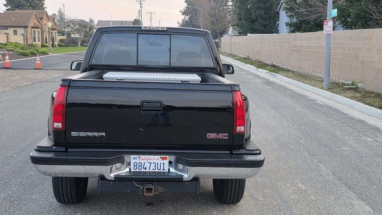 1998 GMC Sierra 1st Gen - Image 7 of 17