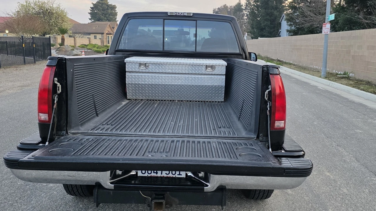 1998 GMC Sierra 1st Gen - Image 8 of 17