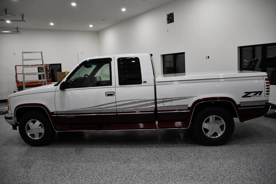 1998 GMC Sierra 1st Gen - Image 17 of 31