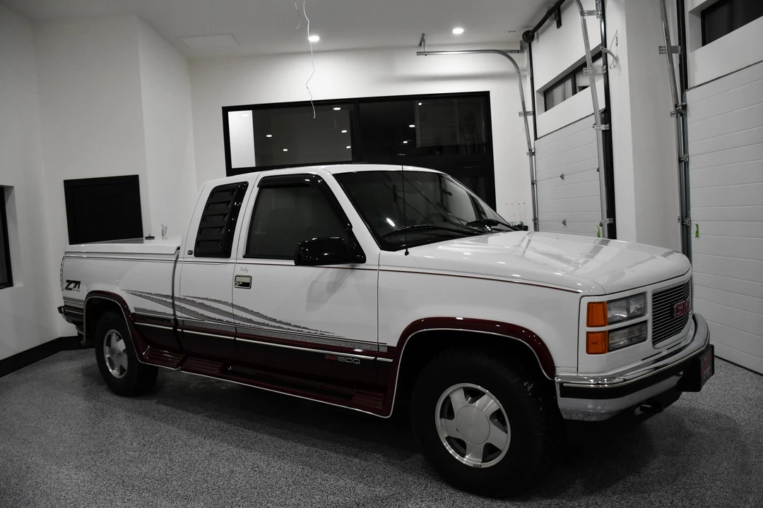 1998 GMC Sierra 1st Gen - Image 7 of 31