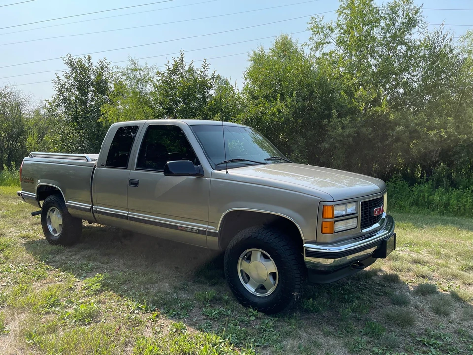 1998 GMC Sierra 1st Gen - Image 13 of 31
