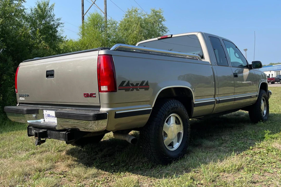 1998 GMC Sierra 1st Gen - Image 4 of 31